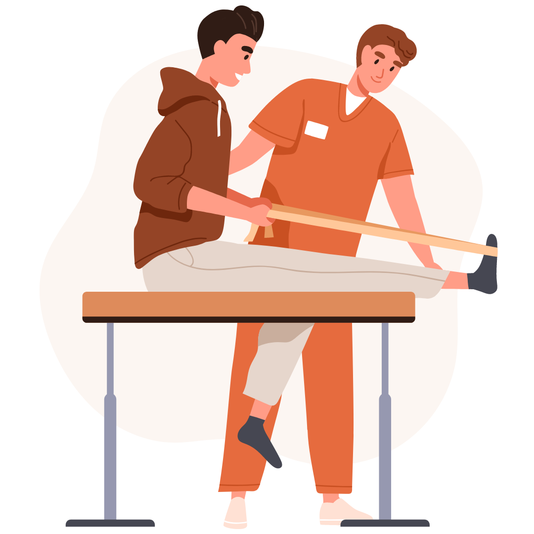 Physiotherapeut führt Krankengymnastik Übungen in der Physiotherapie zur Mobilisation und Kräftigung durch.